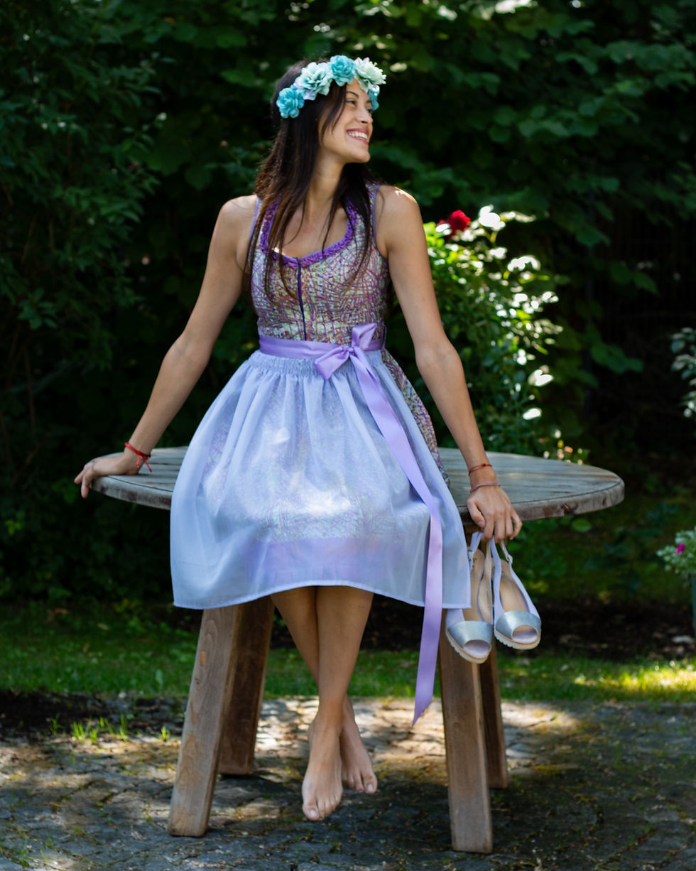 Dirndl_lila_1.jpeg