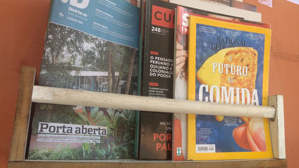 Iniciativa Nota 10: ponto de ônibus se transforma em biblioteca comunitária
