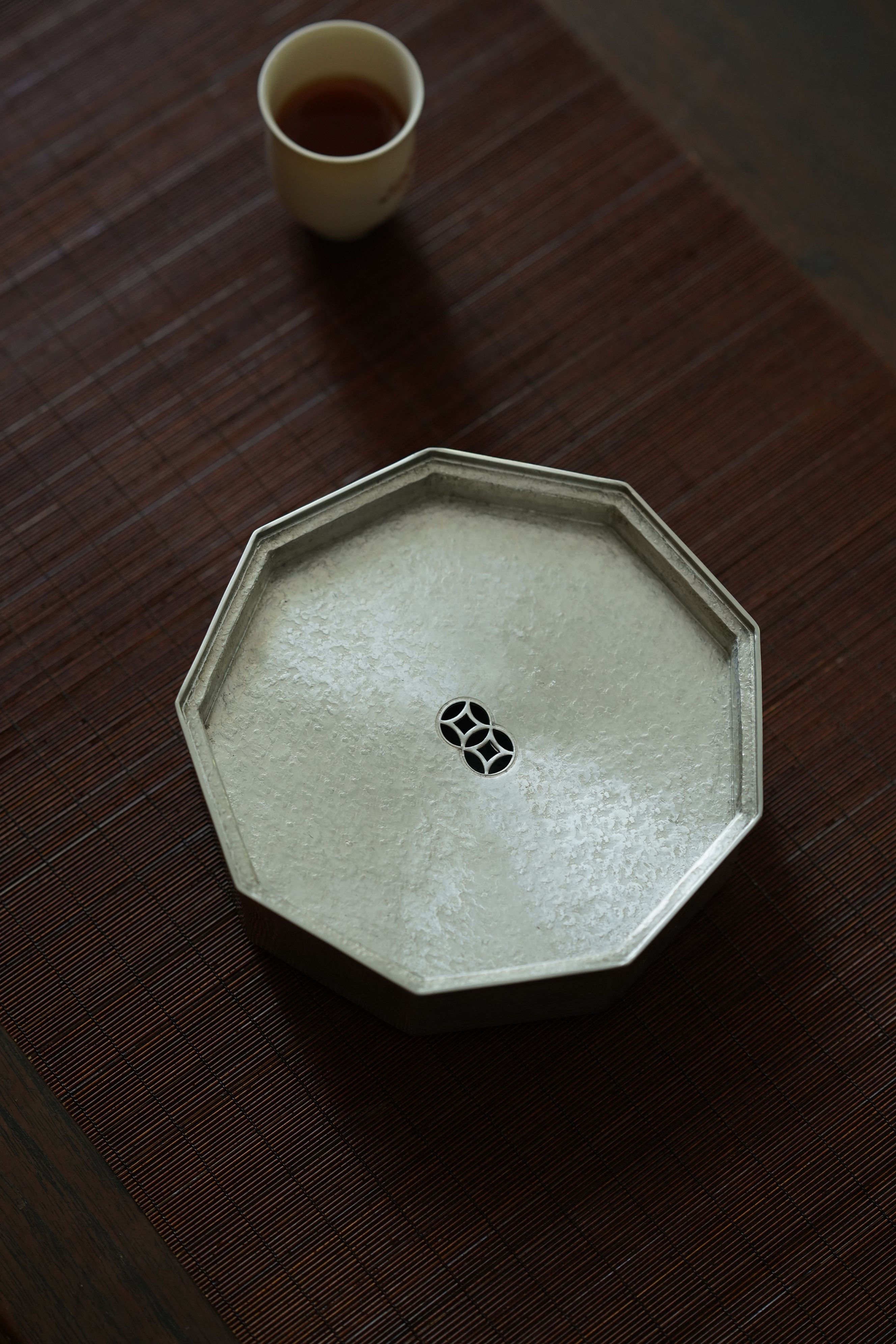 中国茶器「銅銭」（九角形）壺座・壺承・急須置く　KO04  錫