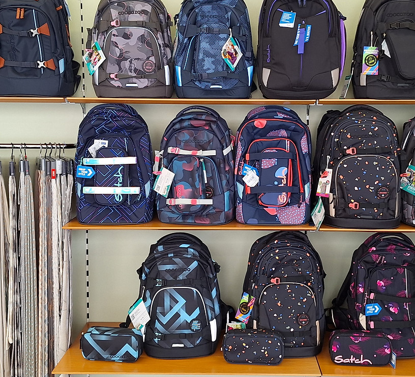 Moderne Schulrucksäcke von diversen Trendmarken