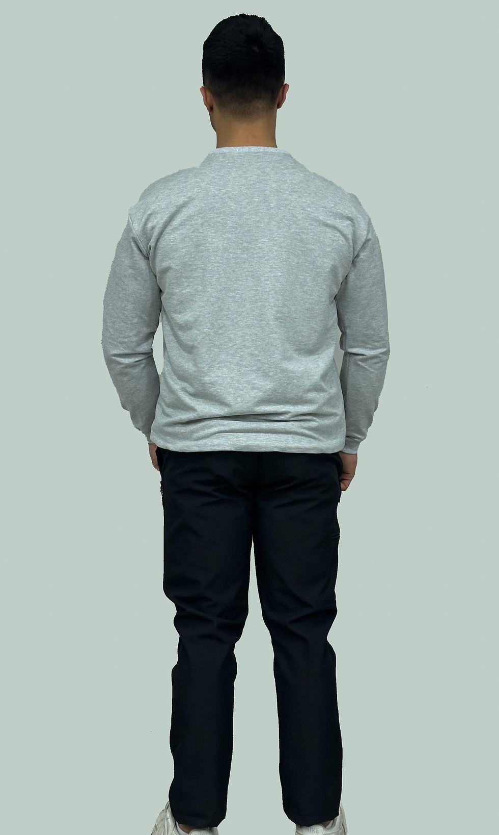 Küçük resim: Açık gri 3 iplik sweatshirt arkadan görünüm – sade tasarım toptan sweatshirt