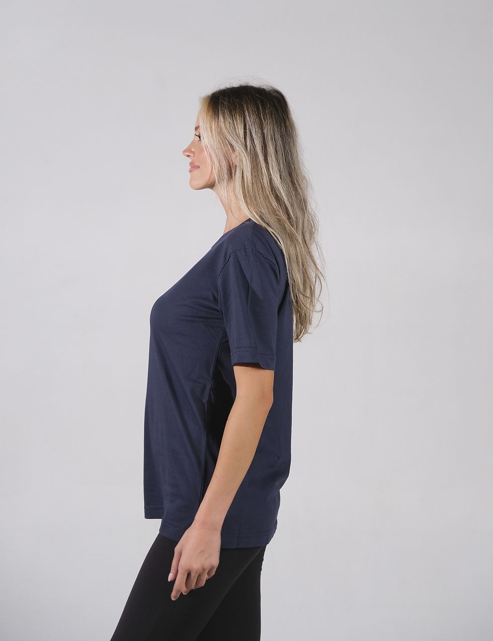 Küçük resim: Unisex Lacivert Bisiklet Yaka T-Shirt – Toptan | Bafaco Tekstil