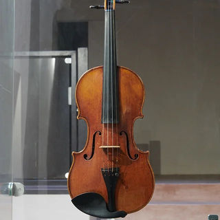 Violino Stradivari "The Angel" - ex Madrileno 1720 nella teca