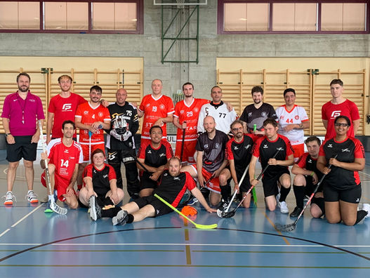 La Une réussit son entrée en Coupe Suisse; match amicale très particulier à Savigny.