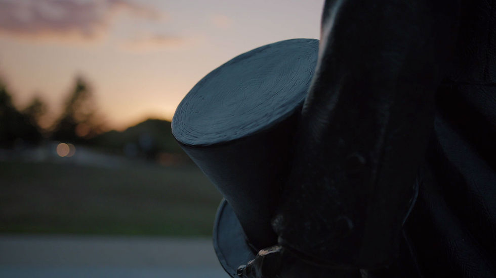 Close up shot of Abe Lincoln Statue