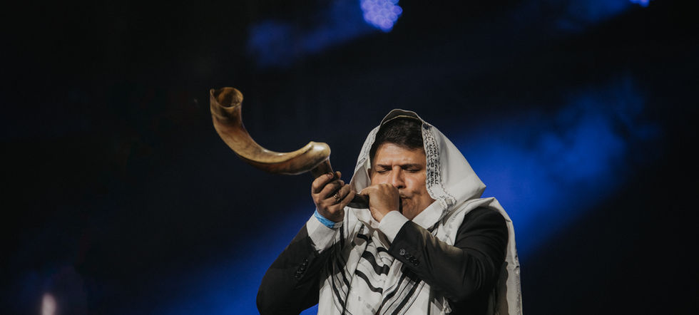 Sounding of the Shofar Blast opens the first night in Jerusalem at Pais Arena