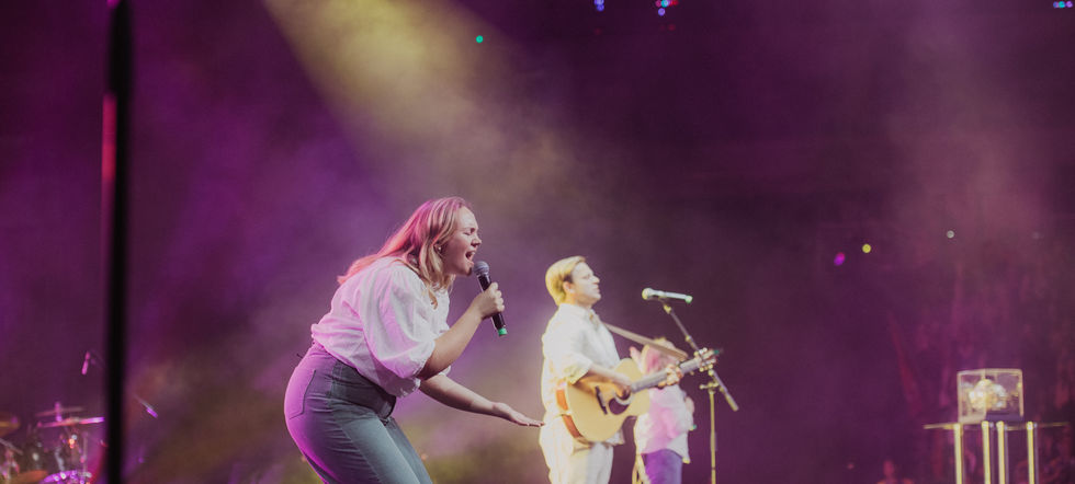 NORTHWORSHIP leading in worship