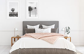 Lit gris avec couette