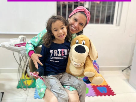 Quando deve ser a primeira consulta com a Odontopediatra?