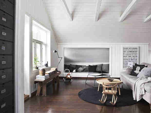 Norwegian Loft Exemplifies Simplicity