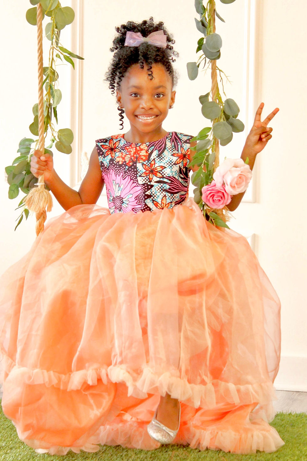 Thumbnail: Suzie-Shanelle Anniver dress 
