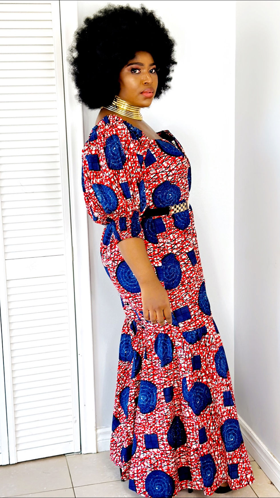 Miniatura: Royal dress 