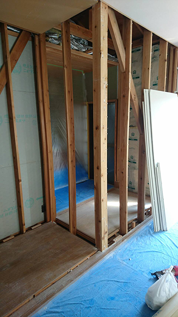 隣り合わせの部屋の収納を子供部屋へ移行