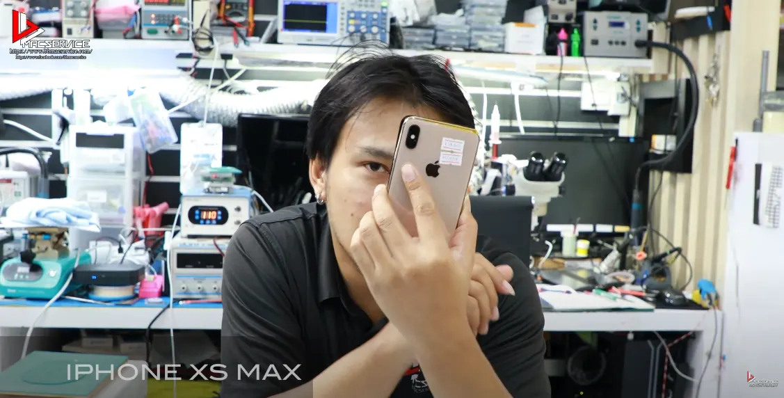 เปลี่ยนชุดระบบไฟทัชสกรีน iPhone Xs Max 