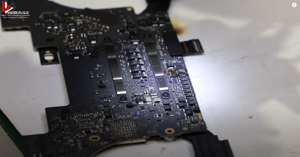 Macbook Pro 13 นิ้ว A2251 เปิดไม่ติด
