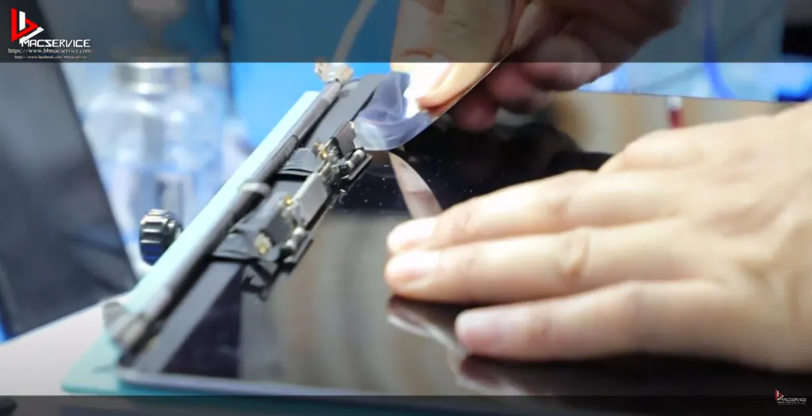 Macbook Pro 13" 2016 จอสีเพี้ยน