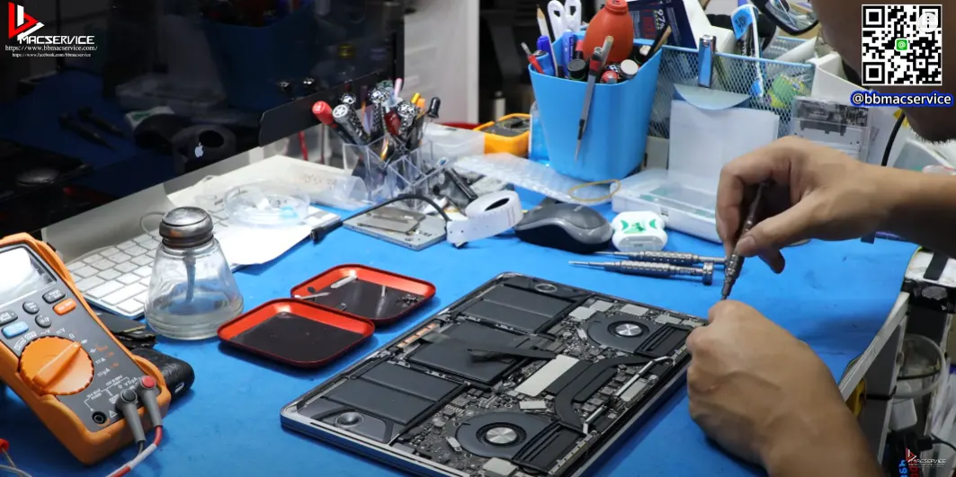 Macbook Pro 13 นิ้ว 2016 จอไม่ขึ้นภาพ
