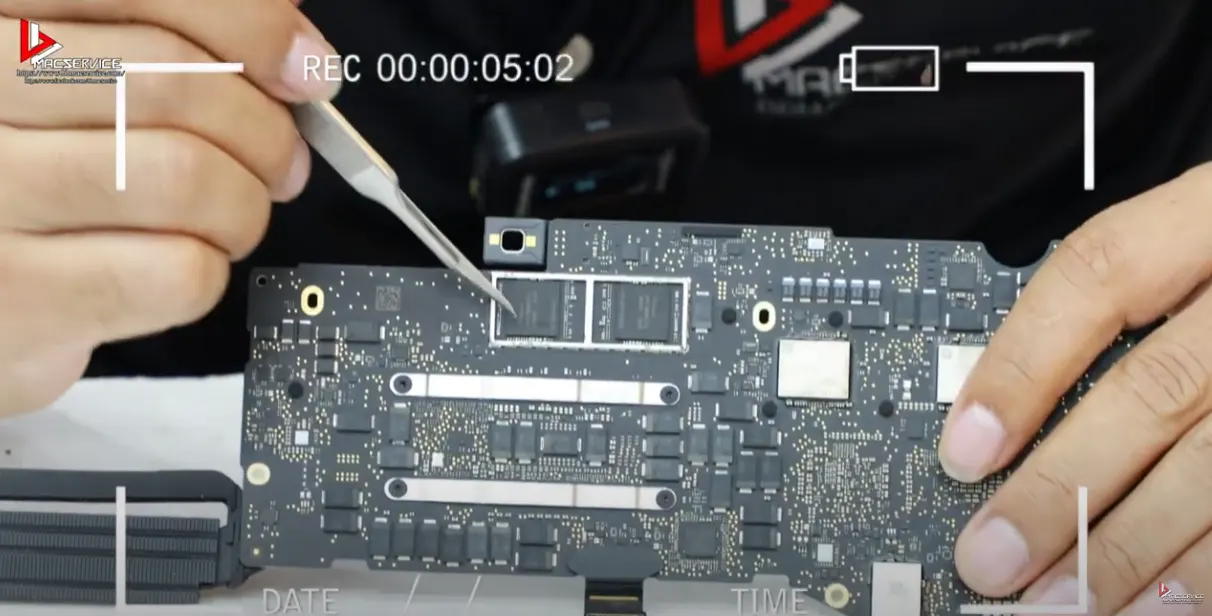 อัพเกรดแรม Macbook Pro 13'' A2289