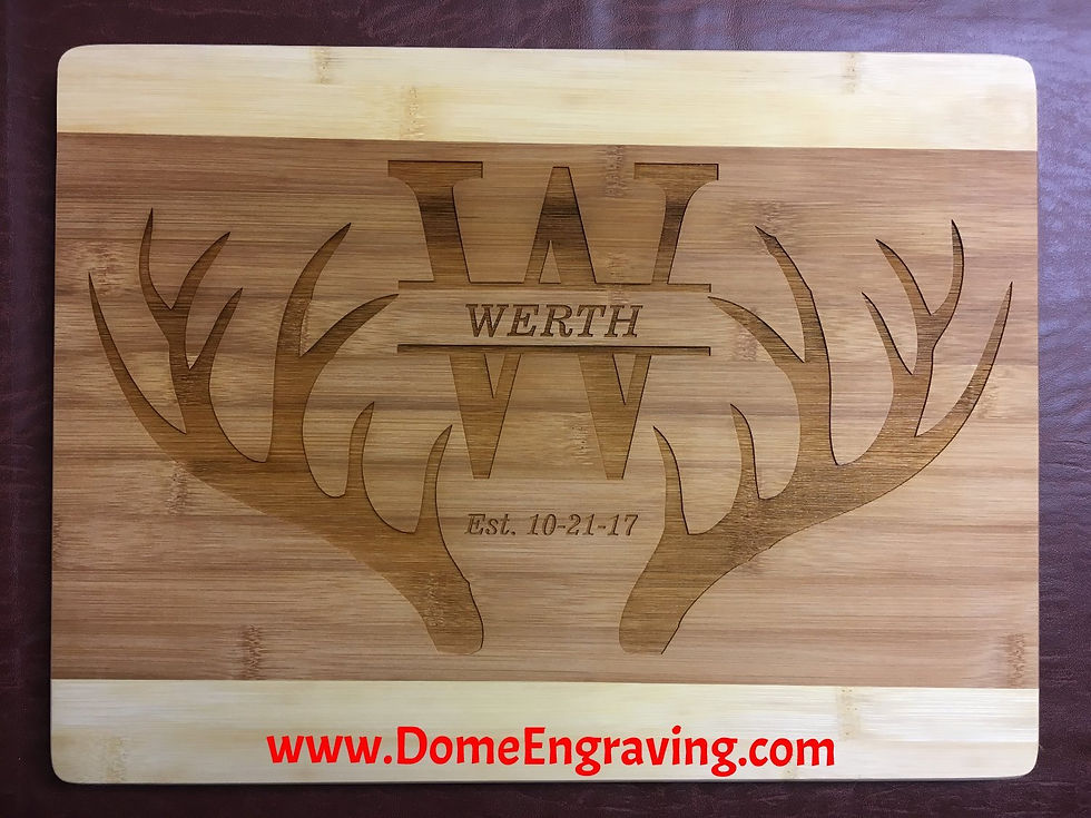 Miniatura: Hunter's Outdoorsman Wedding Style 13" Custom Engraved Bamboo Wood Cutting Board