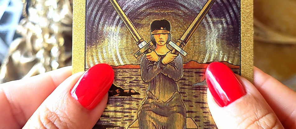 ✨ CARTA DA SEMANA: DOIS DE ESPADAS ✨