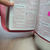 Thumbnail: Biblia compacta RV60 letra grande 12 pts. Fucsia