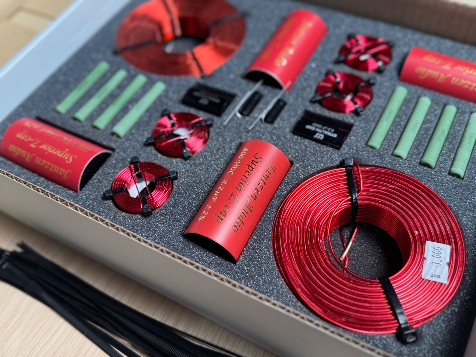 CSS Veritas One Superior crossover components