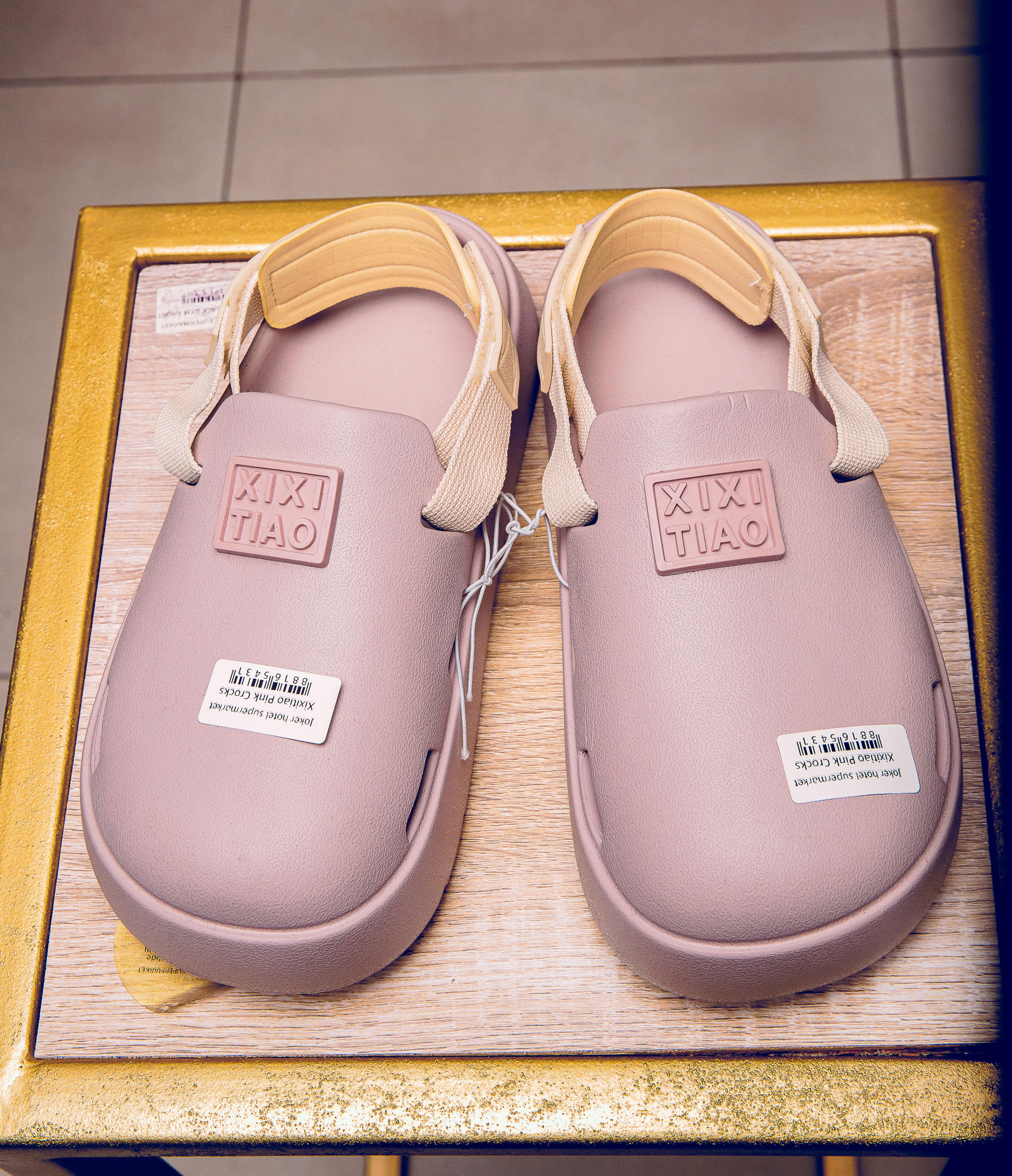 Xixitiao Pink Croc's