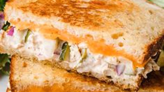 TUNA MELT SANDWISH