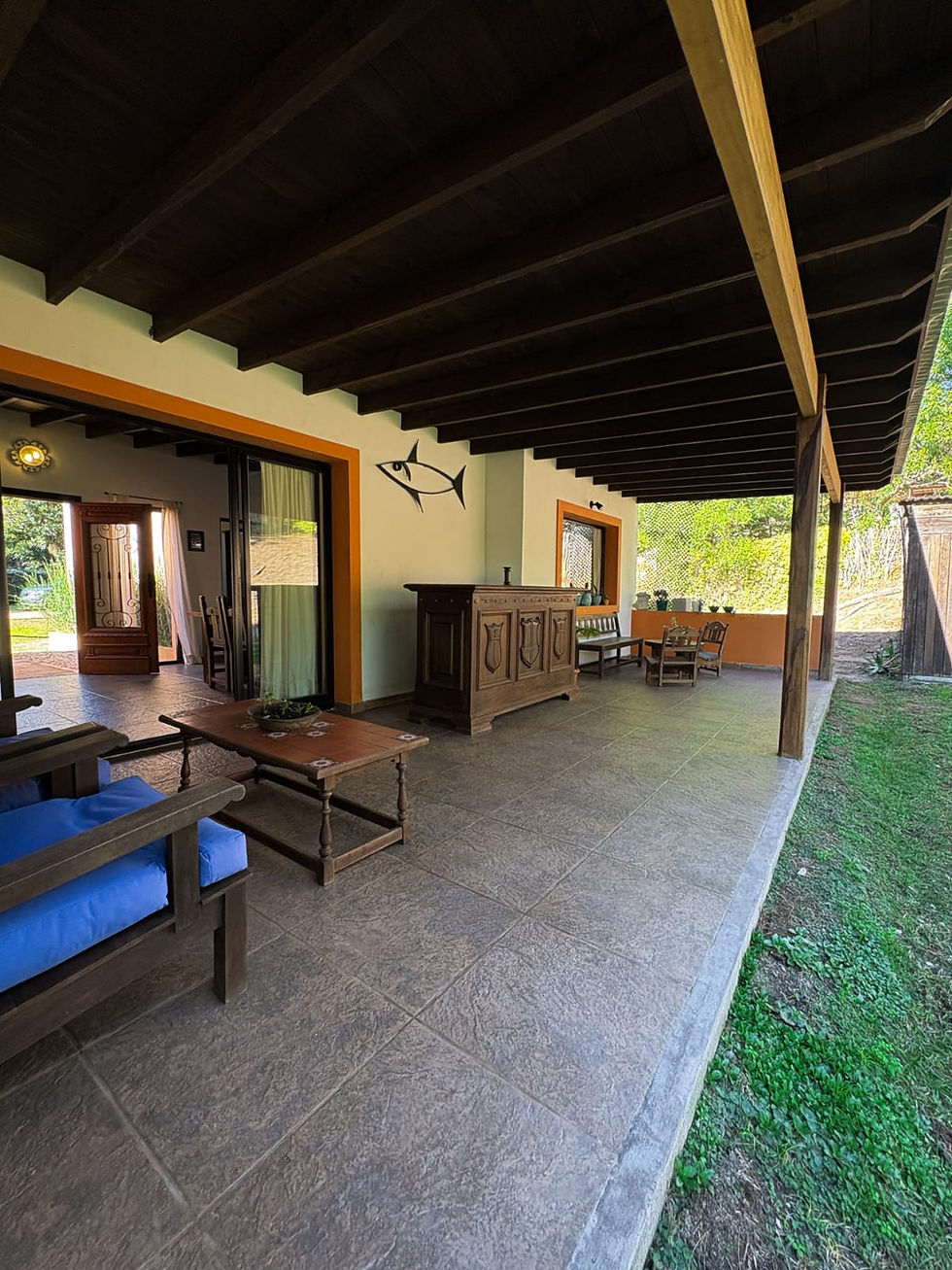 Miniatura: Moderna casa en VENTA! CARILO