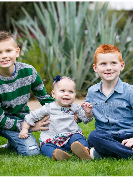 Family of Five: Beautiful family holiday portrait session in Scottsdale Arizona
