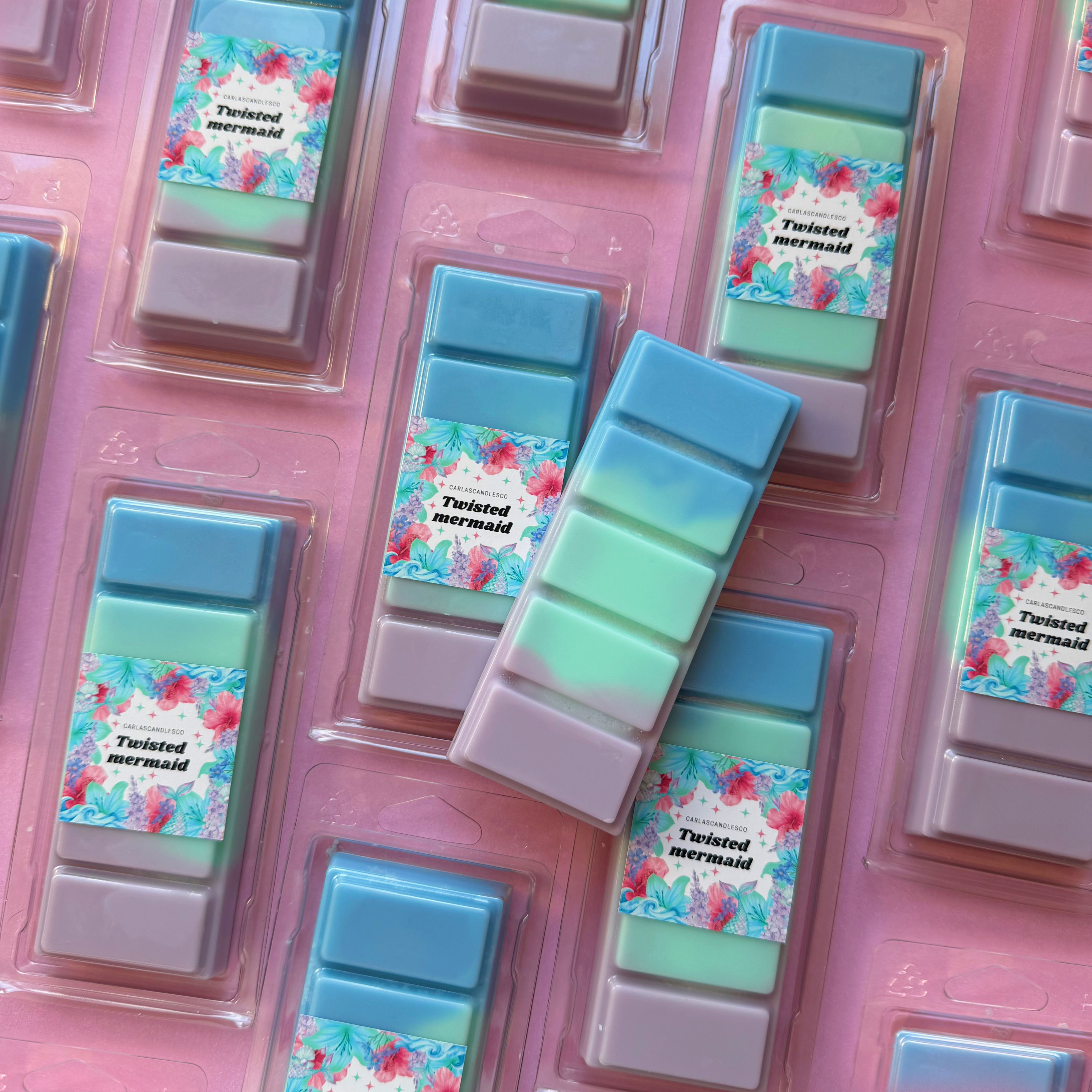 Snap bar in “twisted mermaid”