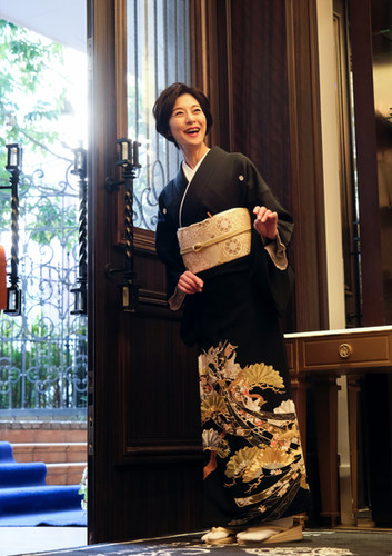 松に熨斗 黒留袖レンタル｜格式ある高級留袖｜結婚式 親族・母向け
