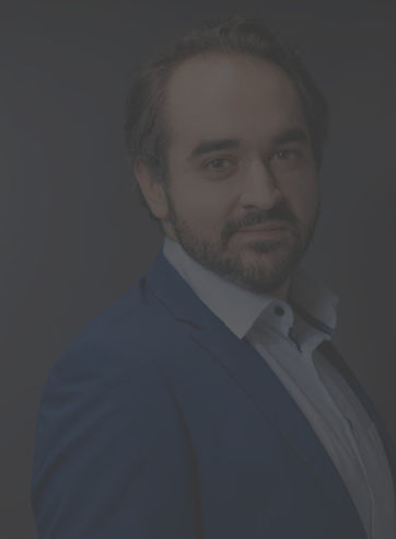 tenor RAFAEL HELBIG-KOSTKA_edited.jpg