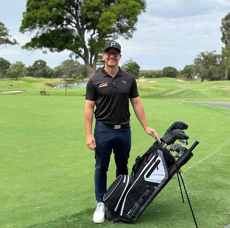 MICHAEL KUNMAN PUTTING