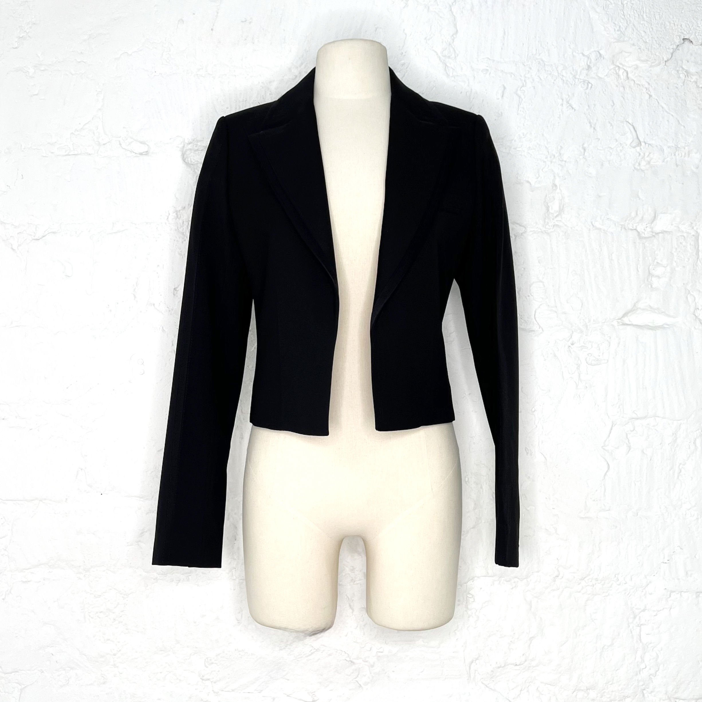 LOUIS VUITTON - Cropped fitted black blazer