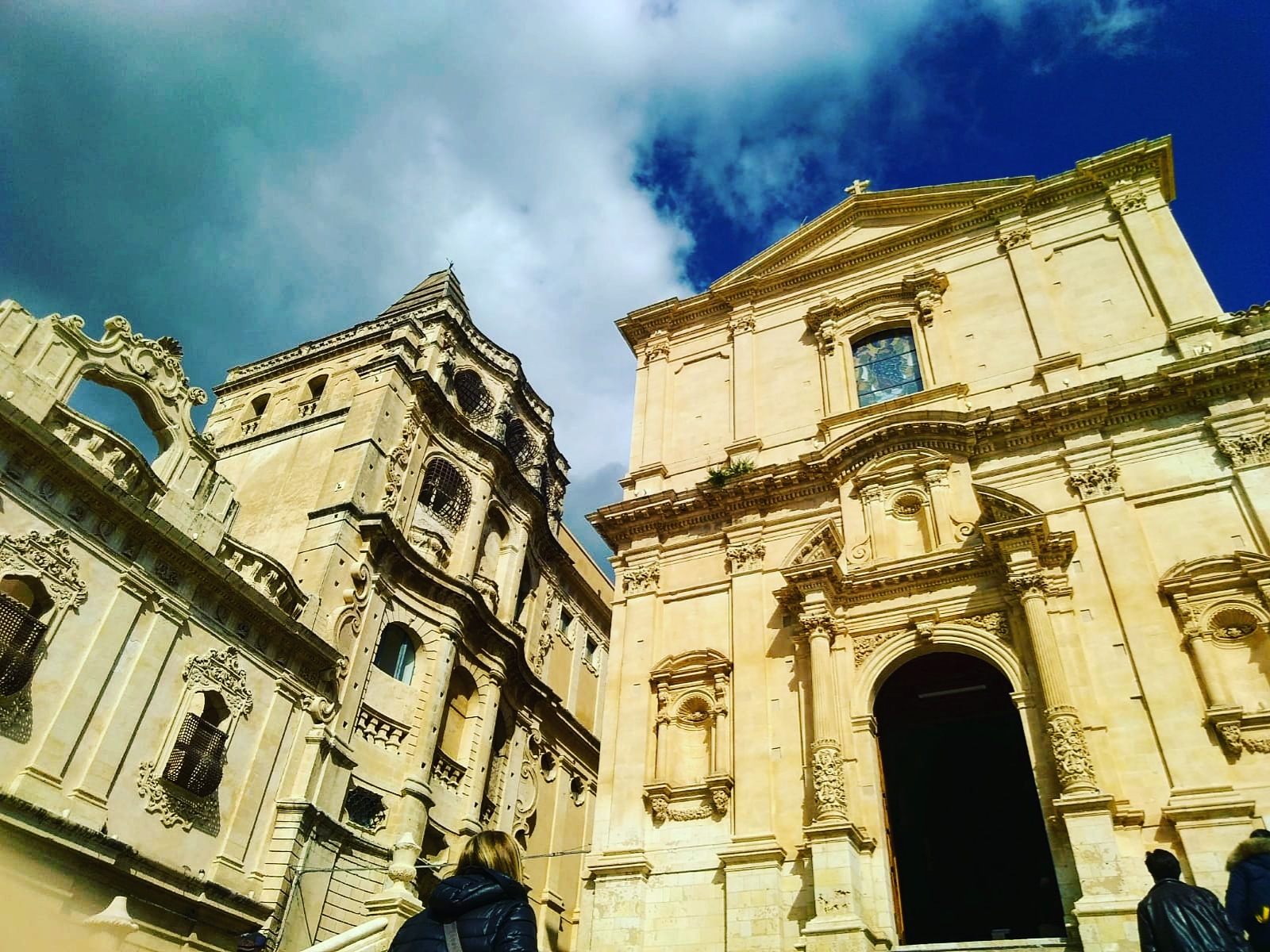 Writer: SICILIANHOLIDAYSTOUR 