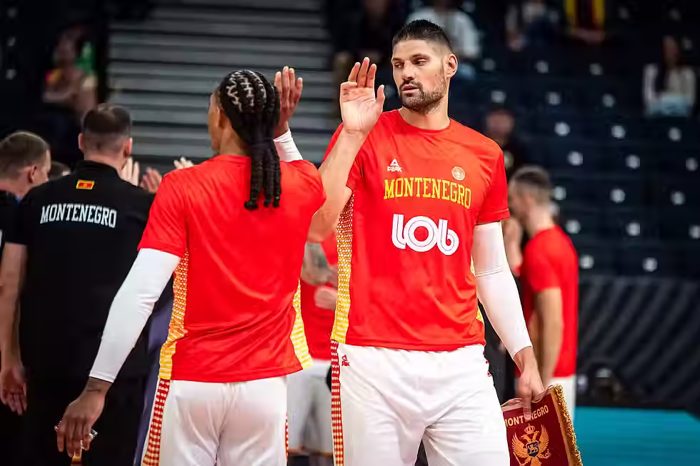 Crna Gora hrabro protiv svjetskih prvaka, Vučević briljirao na otvaranju Eurobasketa