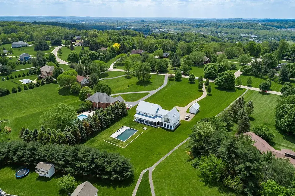 7ef00fc9a54b6dc9fb37bfad1ad73b9b-cc_ft_1536