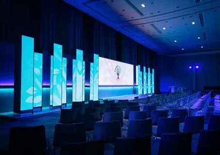 Abu Dhabi event organizers