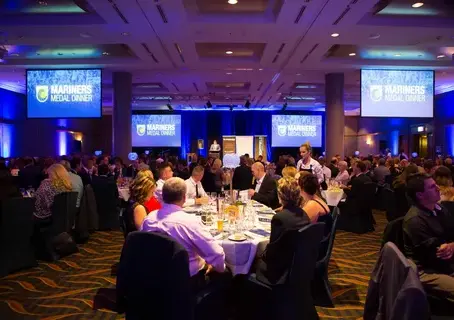 Safe corporate event planning with professional setup and risk management during uncertain times