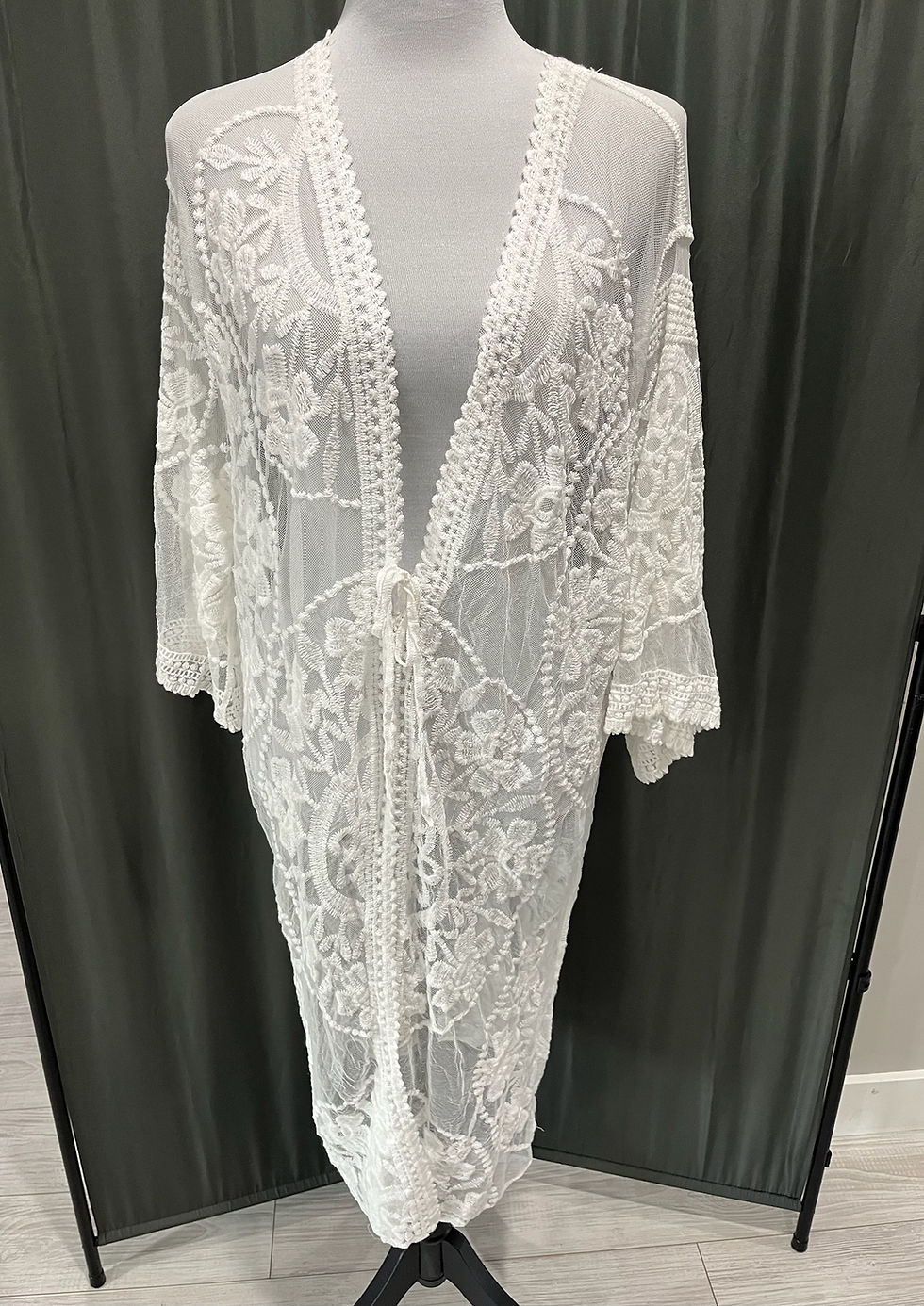 Women’s White Lace Cardigan 