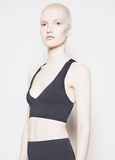 Elena - Plano medio - Upscaled.jpg