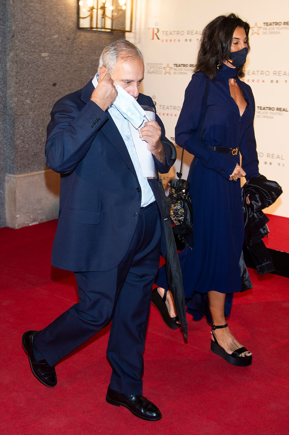 DYD02_210923_BD_00144757