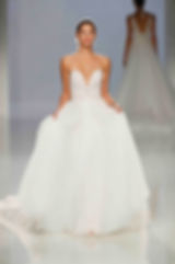 MARIANA DOWNING. REVISTA LUX MOMENTS MAGAZINE. ROSA CLARA BBFW