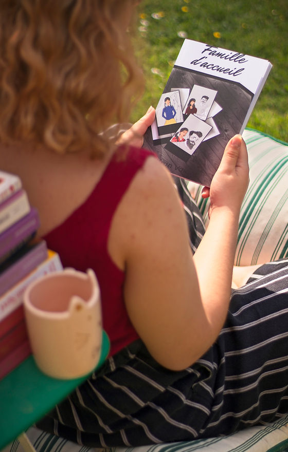 Famille d'accueil, un livre émouvant sur la quête vers le bonheur d'une adolescente traumatisée par la vie.