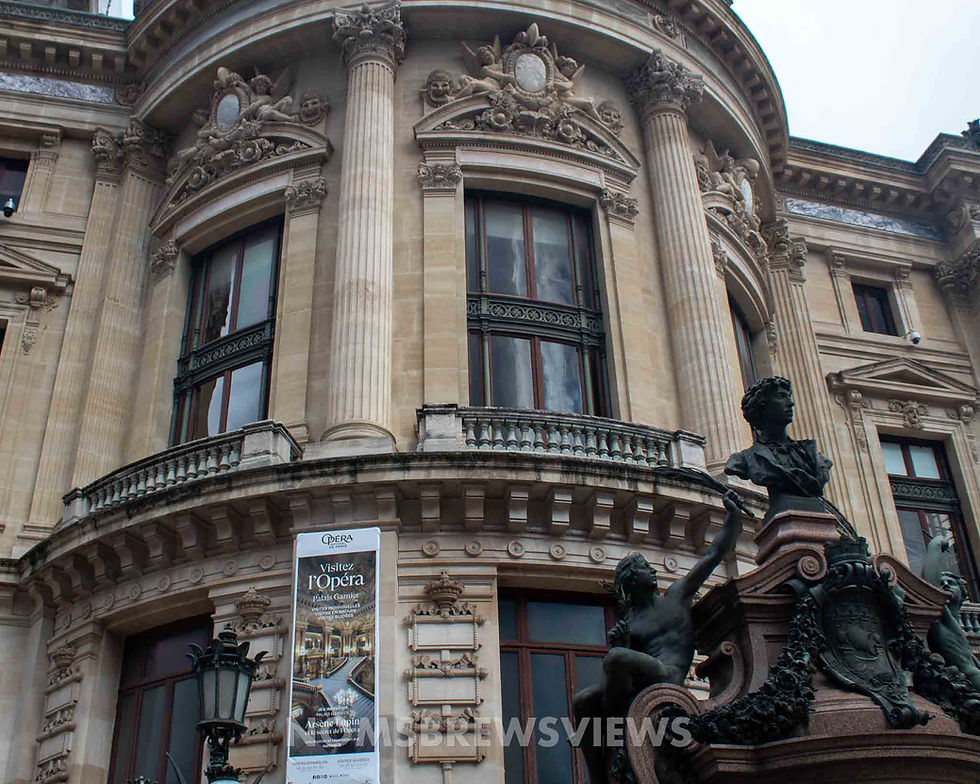 Ornate facade of a classical building with statues and columns. A large banner reads "Visitez l'Opéra." The mood is grand and historic.