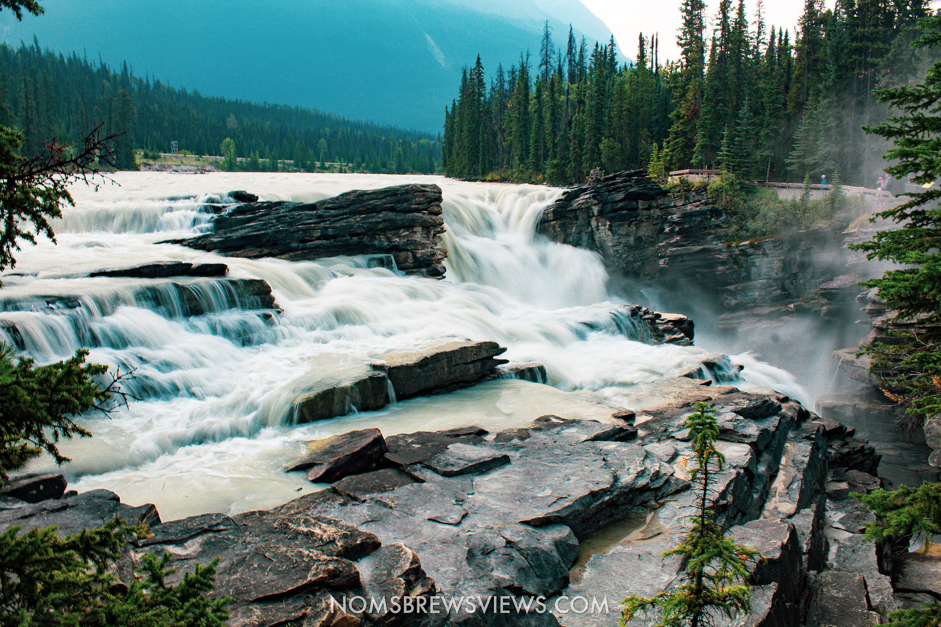 Top 10 Stops of the Icefields Parkway in the Canadian Rockies