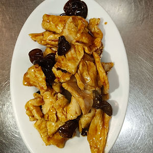 72* Vitello con bambù e funghi