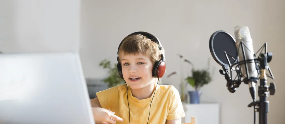Mic Drop, Not Meltdown: Podcasting for Parents: Creating Content for Families and Children (Because Let's Face It, Your Kids Might Actually Like Listening to You...Maybe)