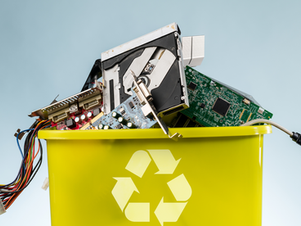 ♻️ 10 Things You Think Are Recyclable (But Aren’t) – And What to Do Instead!